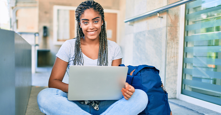 Social Media and College Apps: How to Make a Positive Impact